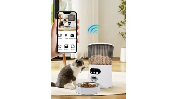 Why Do You Need a Smart Pet Feeder?